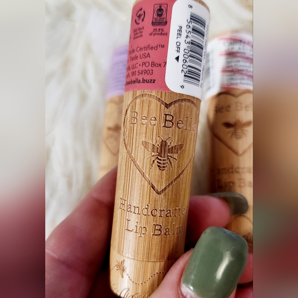 3 Lip Balm Handcrafted - Picture 2 of 4